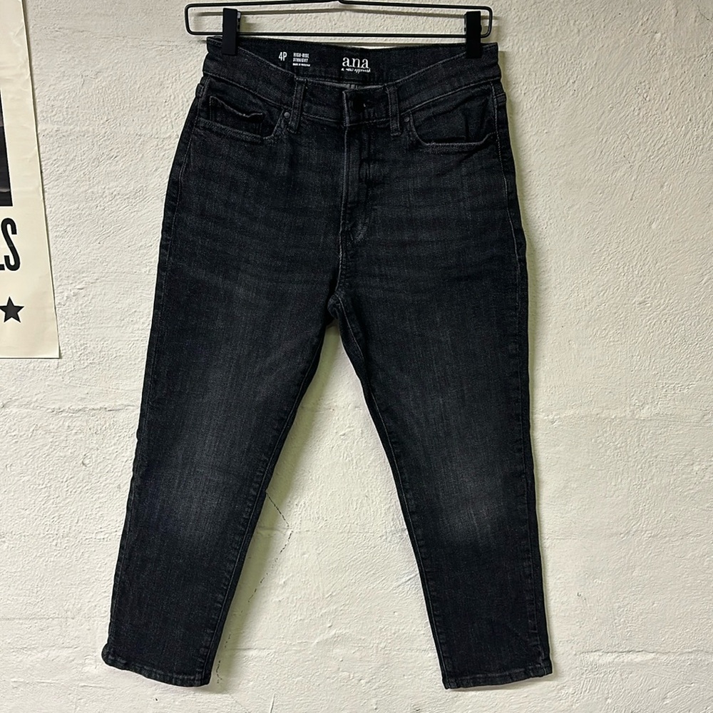 A.N.A High Rise Straight Leg Jean Size: 4P